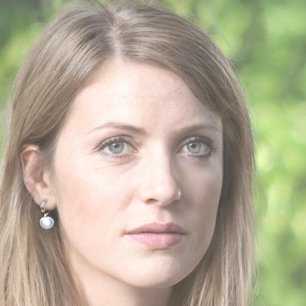 Retrato profesional de Branka Novak, especialista en presupuestos y control de gastos